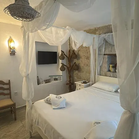 1881 Alacati